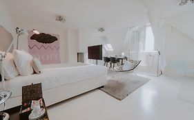 Hotel Manna